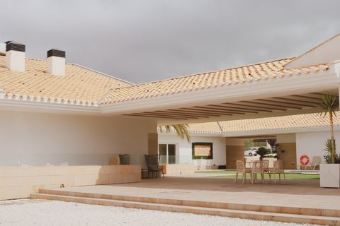 Erhvervsejendom i Yecla, Murcia, Yecla - € 1.750.000 | Ref: Hotel  - foto 35